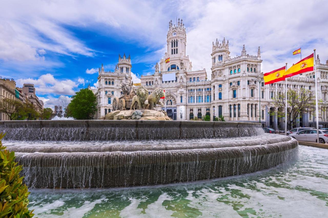 Bookingham ★Apartaments & Suites Madrid Exterior foto
